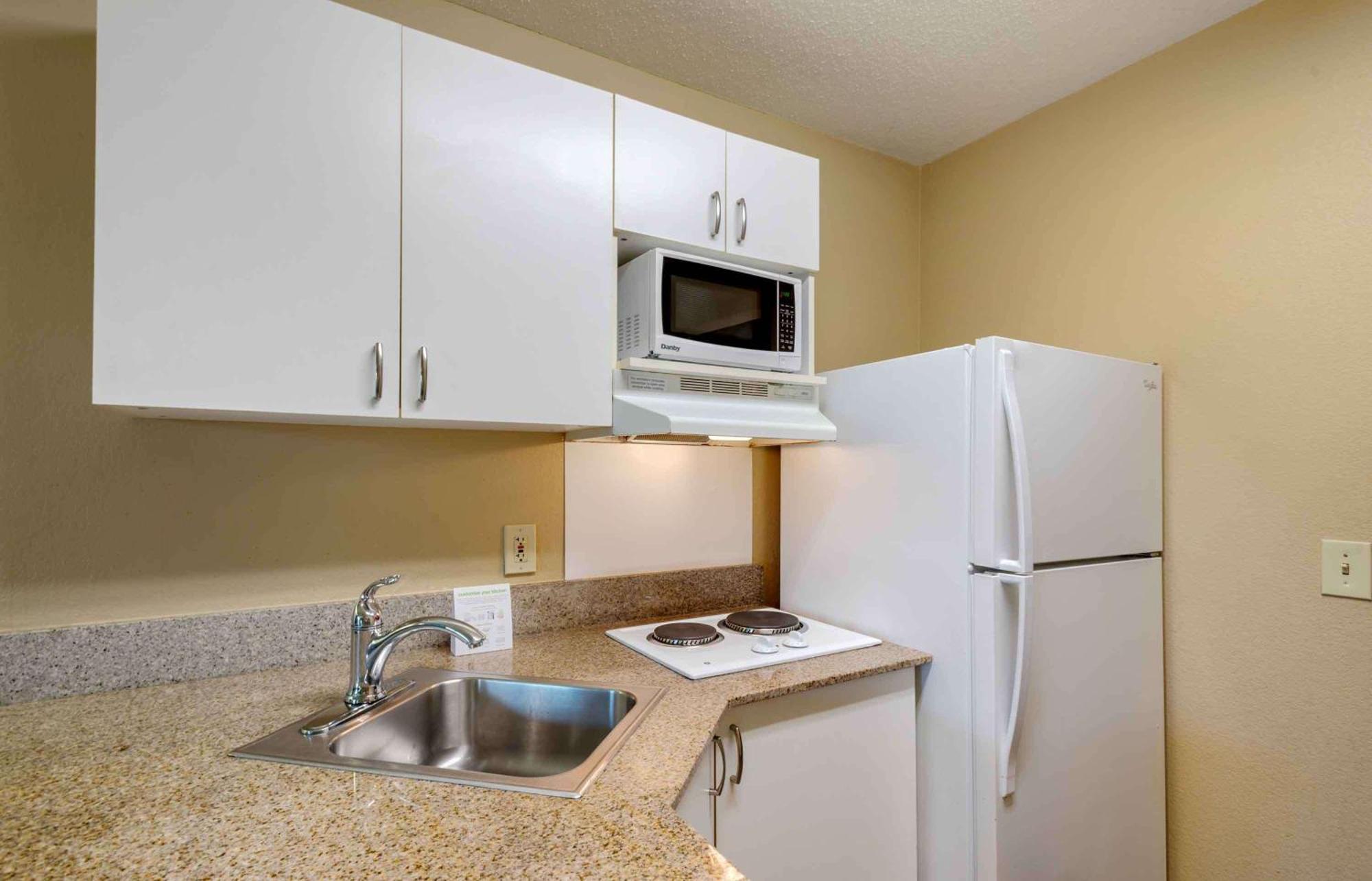 Extended Stay America Suites - Elizabeth - Newark Airport Zewnętrze zdjęcie