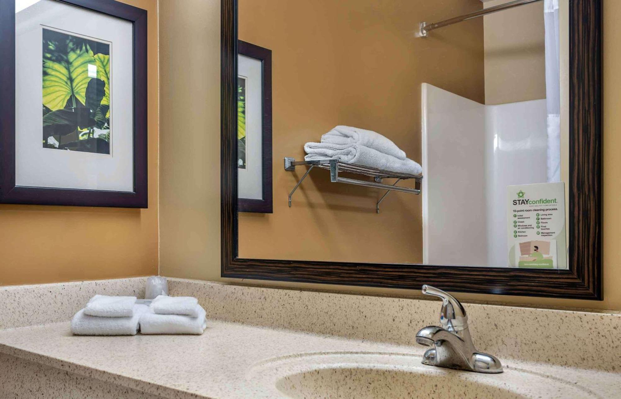 Extended Stay America Suites - Elizabeth - Newark Airport Zewnętrze zdjęcie